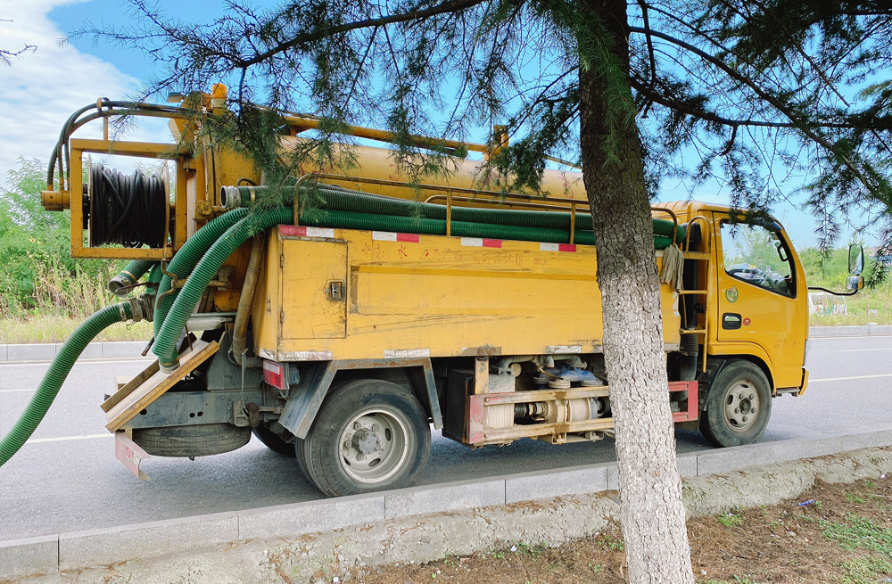 283马鞍清洗抽粪车