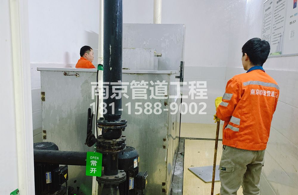 302马鞍隔油设备清洗